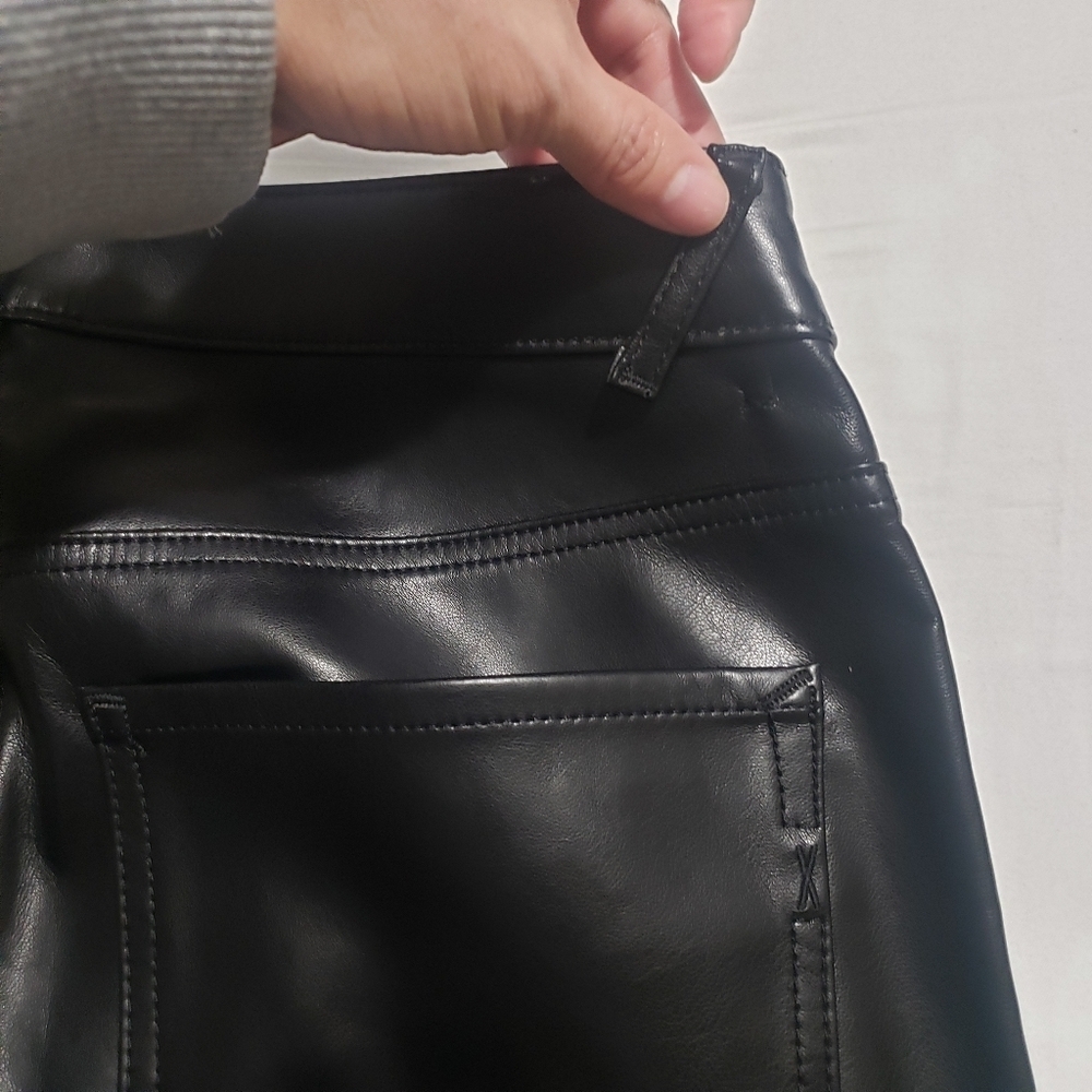 Express Black Leather Pants....size:10 R - Picture 13 of 14